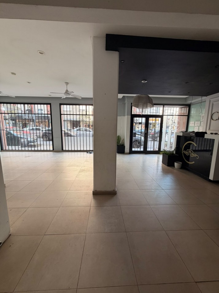 VENTA - HOTEL ZONA PLAZA MITRE/MACROCENTRO - 27 HABITACIONES CON BAÑO PRIVADO