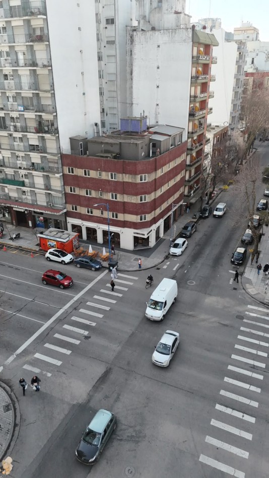 VENTA - HOTEL ZONA PLAZA MITRE/MACROCENTRO - 27 HABITACIONES CON BAÑO PRIVADO
