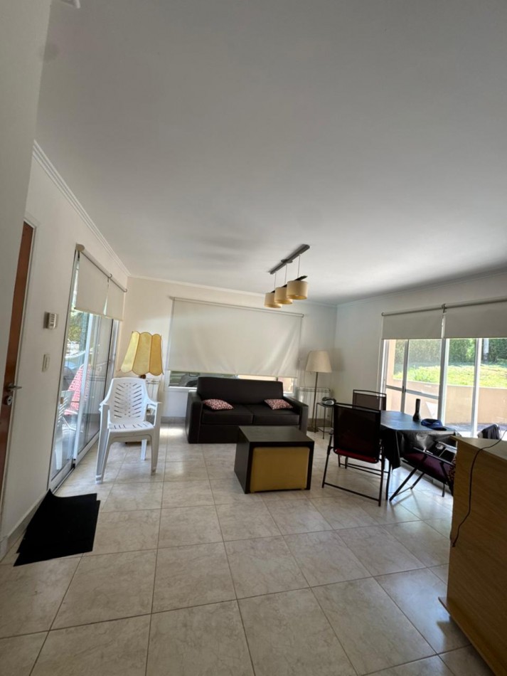 VENTA - CASA CON PARQUE Y PISCINA - SIERRA DE LOS PADRES
