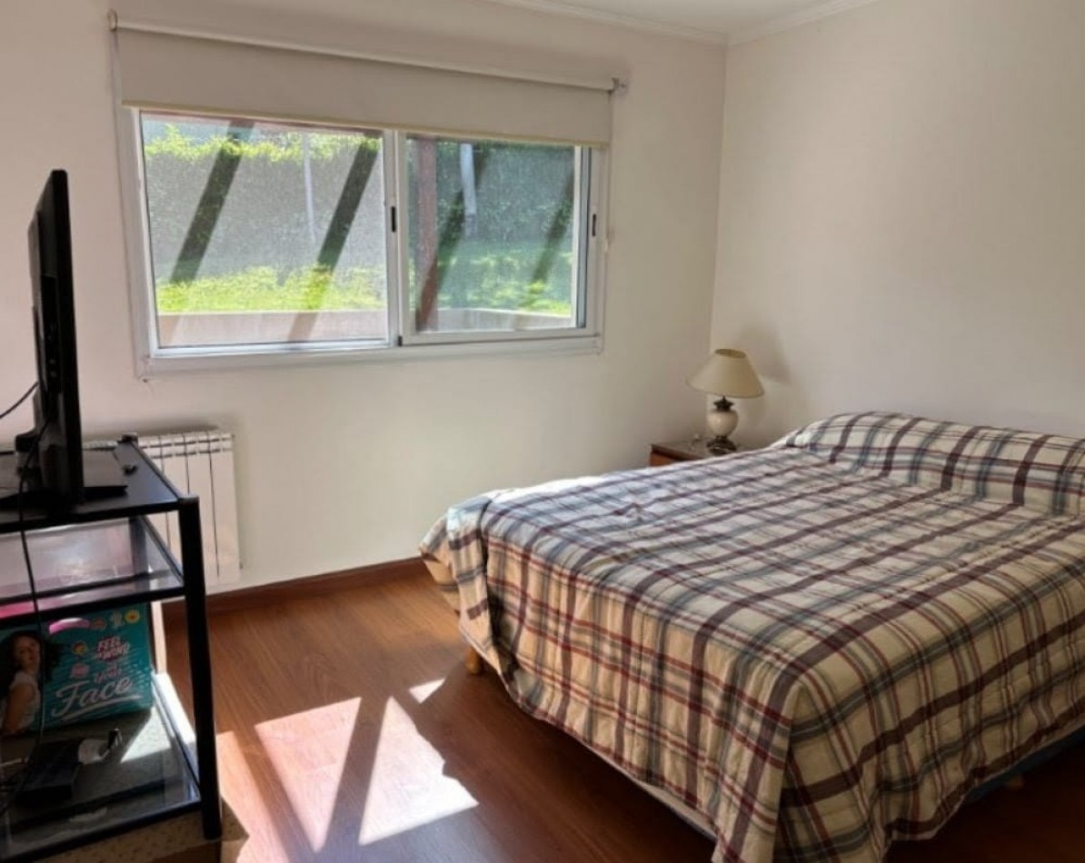 VENTA - CASA CON PARQUE Y PISCINA - SIERRA DE LOS PADRES