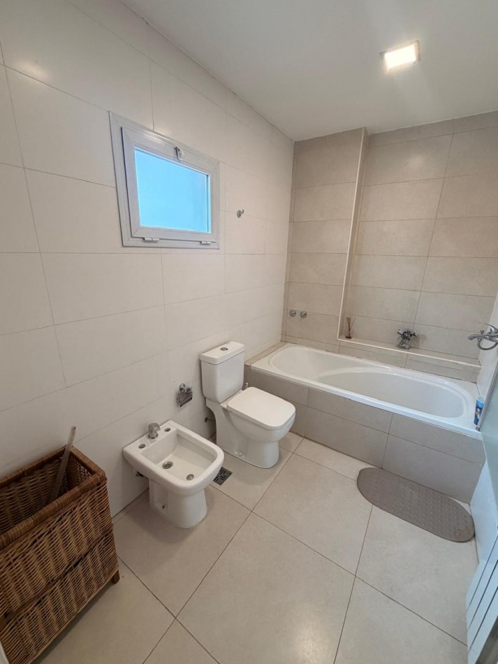 ALQUILER - PH 3 AMBIENTES - ZONA PUERTO