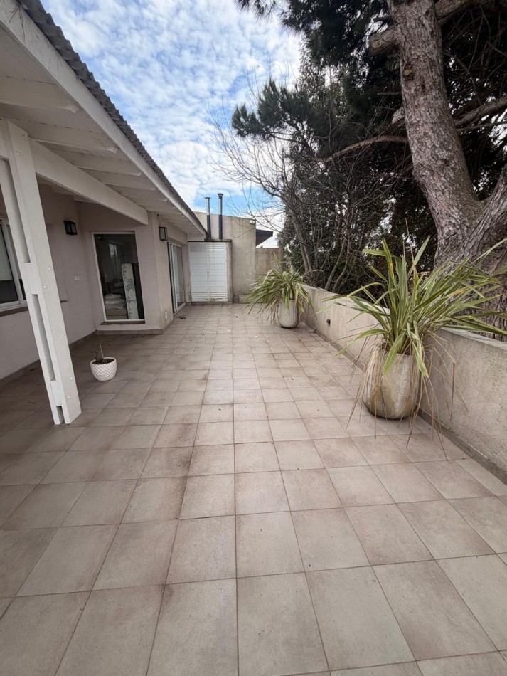 ALQUILER - PH 3 AMBIENTES - ZONA PUERTO
