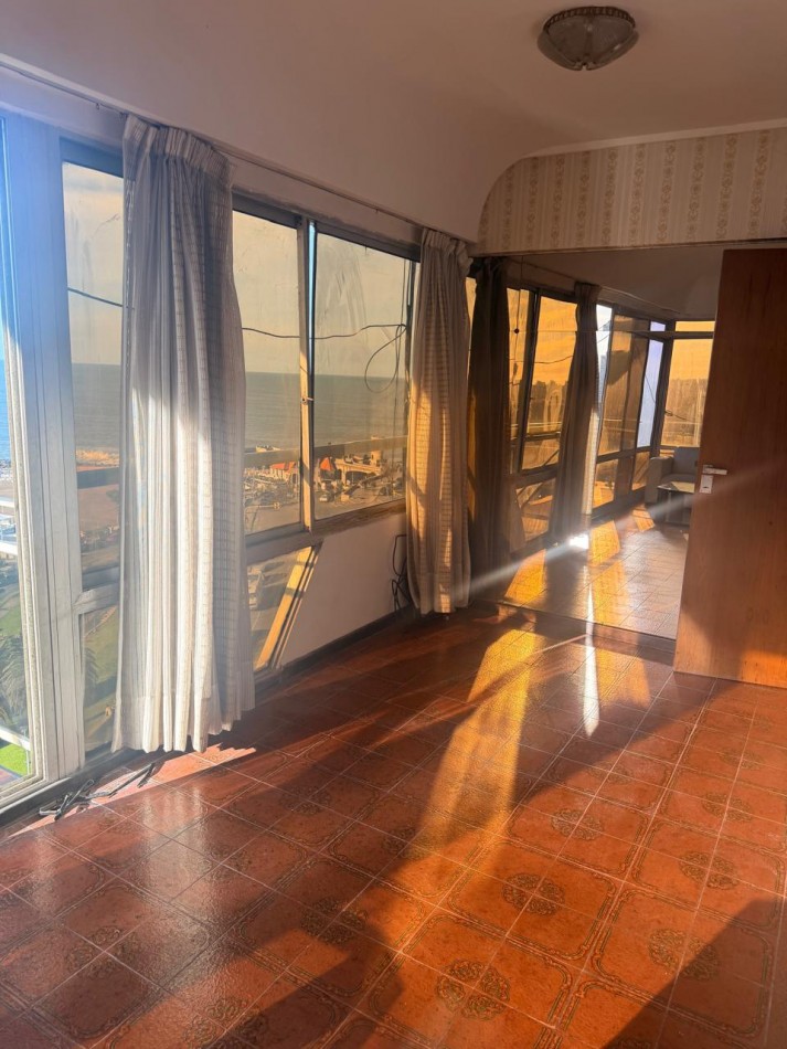 VENTA - PISO 4 AMBIENTES - VISTA PLENA AL MAR