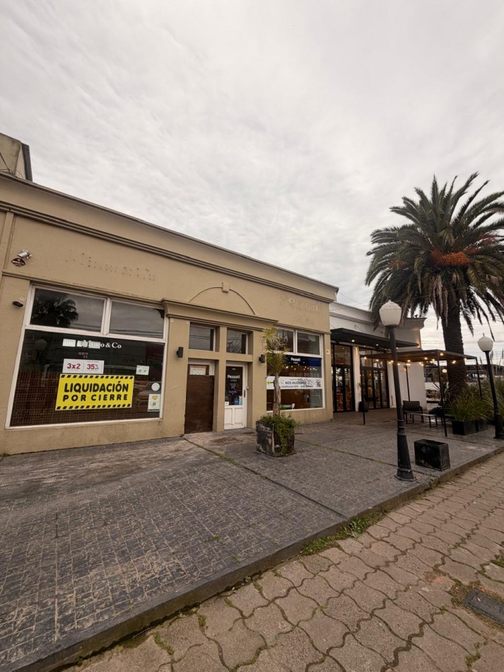 ALQUILER - UNICOS LOCALES EN LO MEJOR DE CONSTITUCION