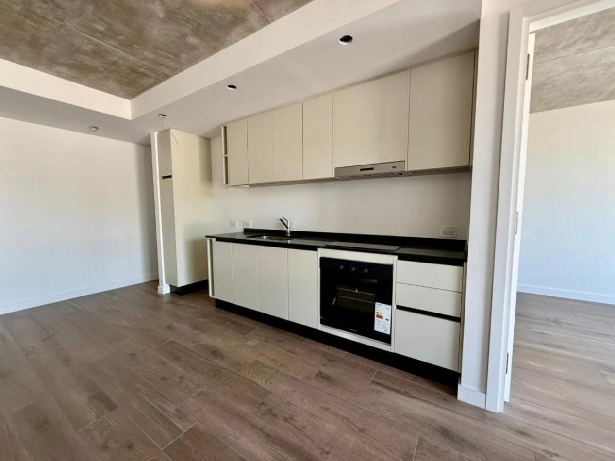 2 Ambientes a Estrenar con cochera y baulera en Barrio Chauvin