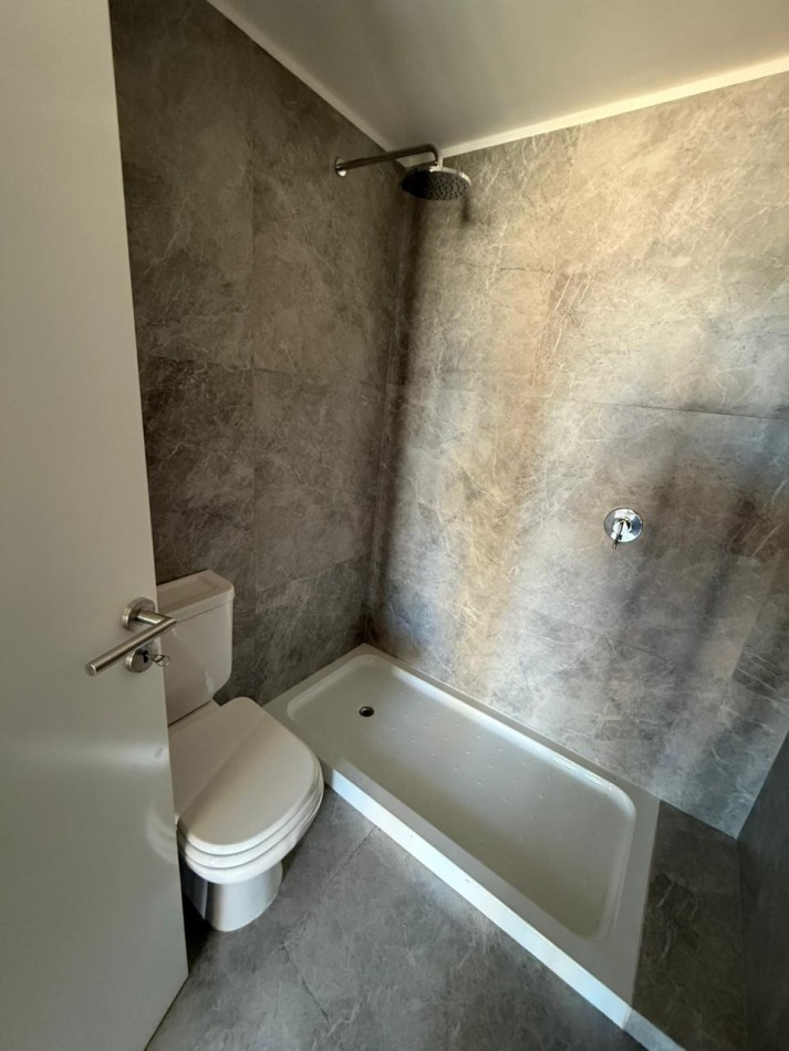 2 Ambientes a Estrenar con cochera y baulera en Barrio Chauvin