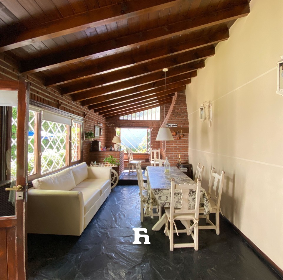 ALQUILER DIC Y ENERO - CHALET 4 AMB PARQUE Y QUINCHO