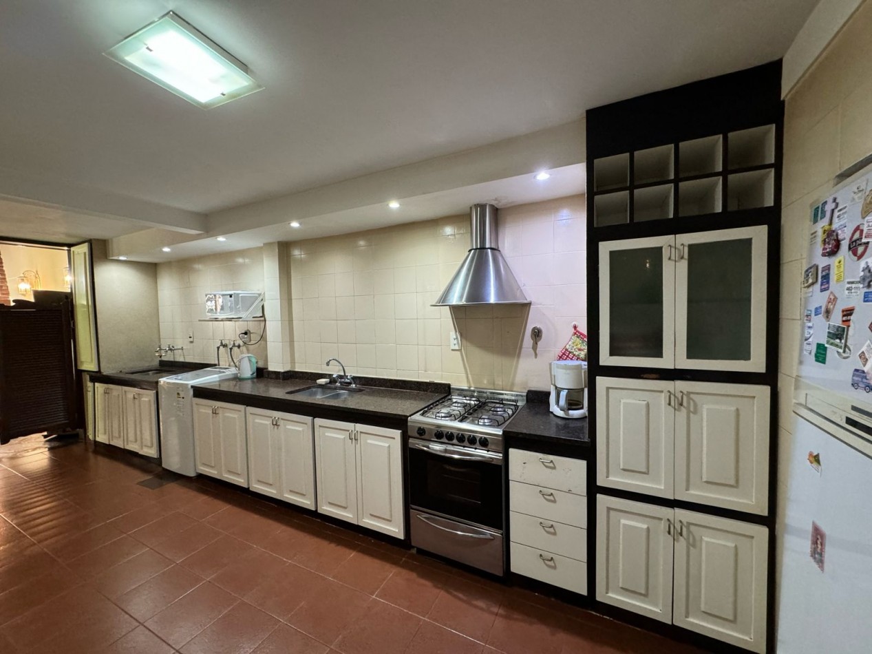 ALQUILER DIC Y ENERO - CHALET 4 AMB PARQUE Y QUINCHO