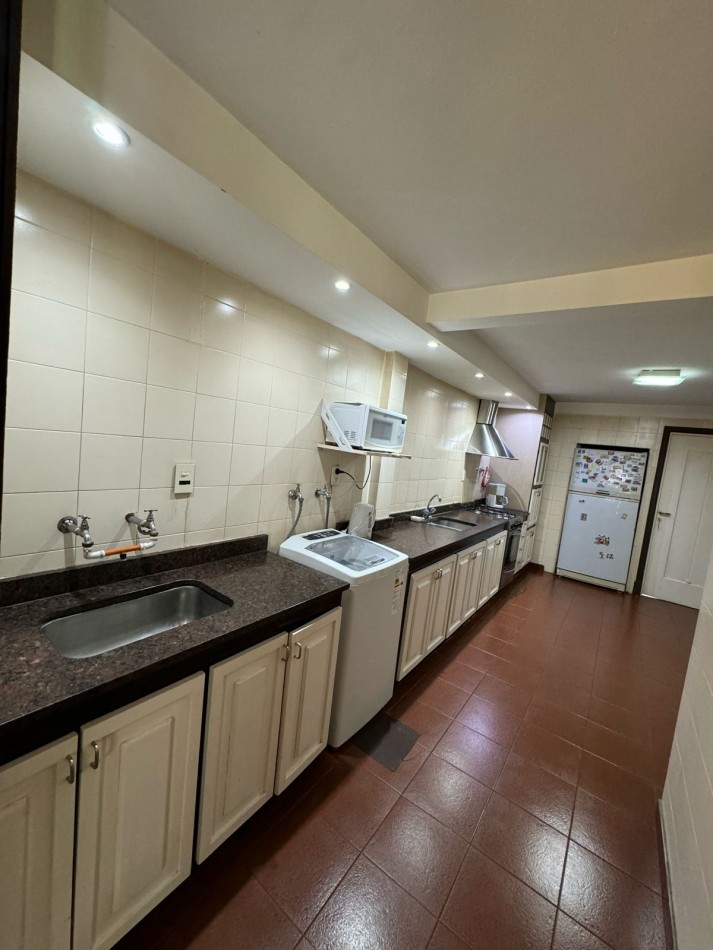 ALQUILER DIC Y ENERO - CHALET 4 AMB PARQUE Y QUINCHO