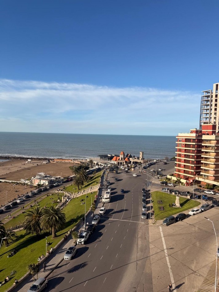 VENTA - PISO 4 AMBIENTES - VISTA PLENA AL MAR