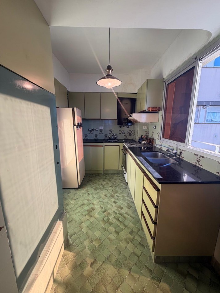 VENTA - PISO 4 AMBIENTES - VISTA PLENA AL MAR