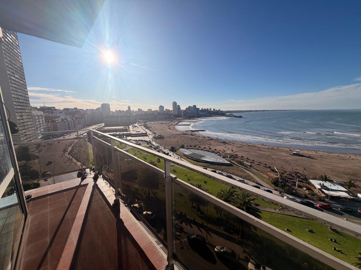 VENTA - PISO 4 AMBIENTES - VISTA PLENA AL MAR