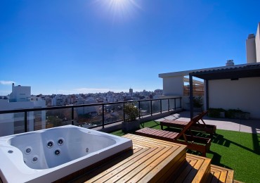 EXCLUSIVO 4 AMBIENTES CON DOBLE COCHERA Y TERRAZA PROPIA