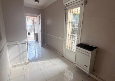 VENTA  - PH 3 AMBIENTES CON TERRAZA Y COCHERA - ZONA FACULTAD